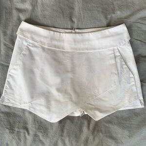 Aritzia White Women's Skort Shorts